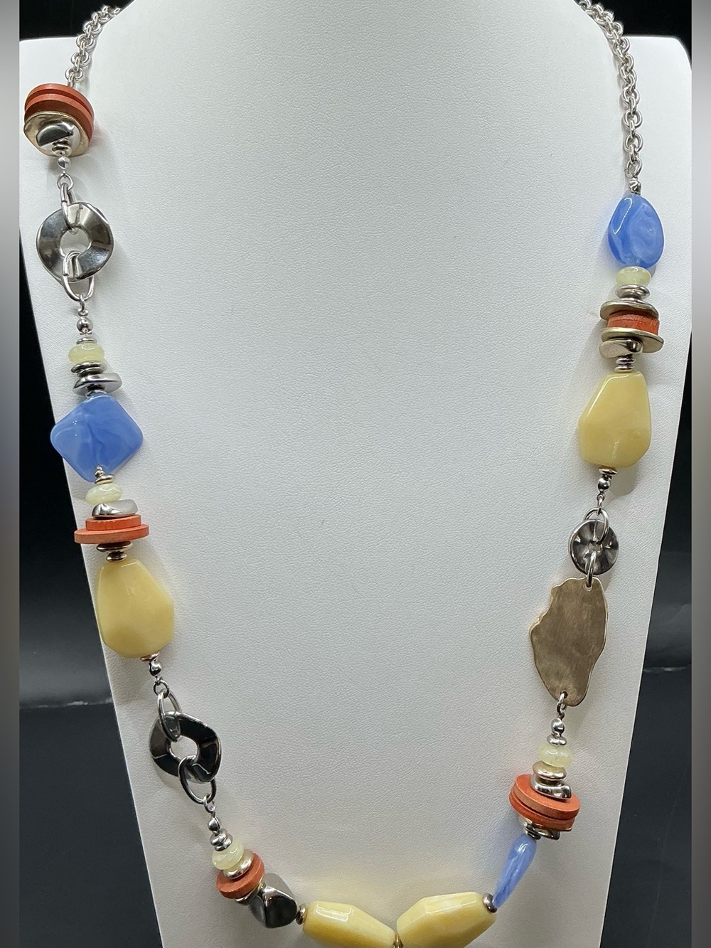 CHICO’S SILVER TONE MULTI COLOR BOHEMIAN MIXED MATERIAL BEAD NECKLACE